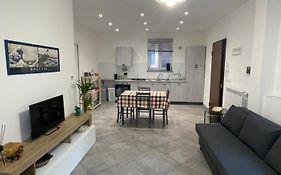 Rosselli Home